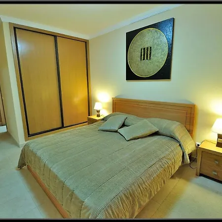 Exclusive Beachfront Apartment Armação de Pêra